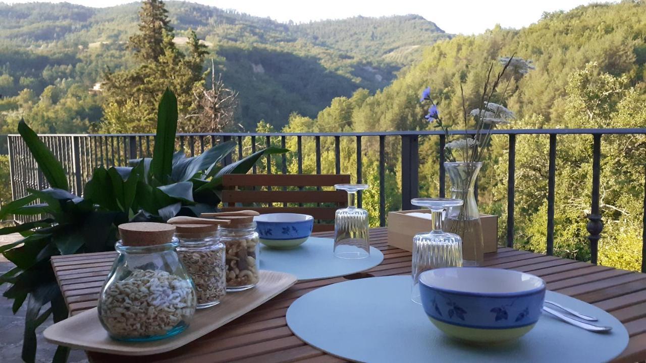 Agriturismo Marcofrate, A Retreat In The Nature Valtopina Bagian luar foto