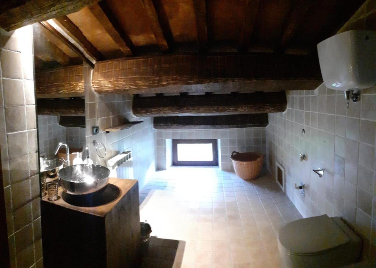 Agriturismo Marcofrate, A Retreat In The Nature Valtopina Bagian luar foto