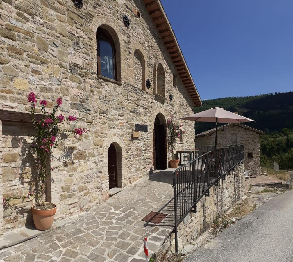 Agriturismo Marcofrate, A Retreat In The Nature Valtopina Bagian luar foto
