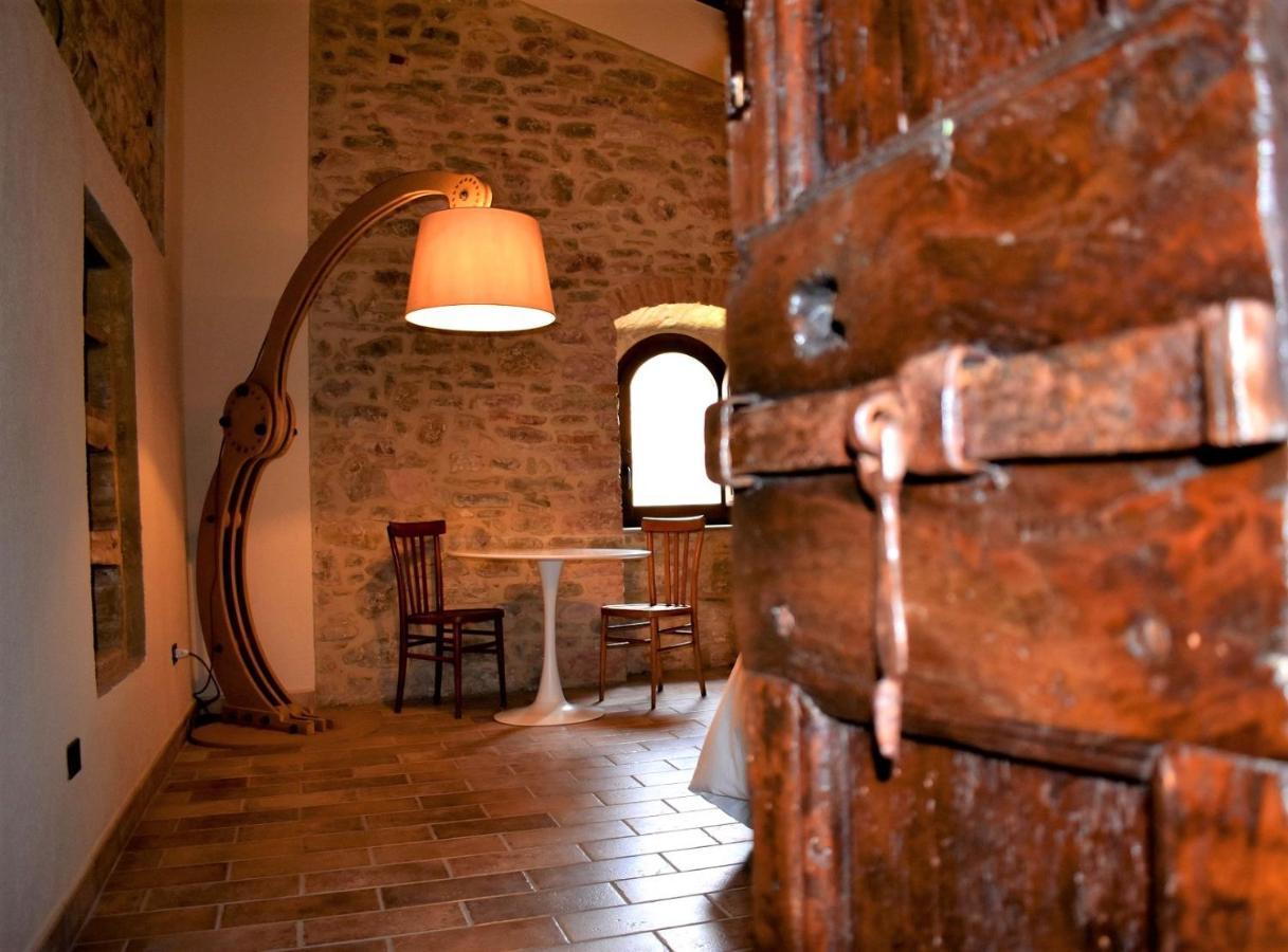 Agriturismo Marcofrate, A Retreat In The Nature Valtopina Bagian luar foto
